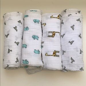 Aden + Anais Muslim Swaddles (4)
